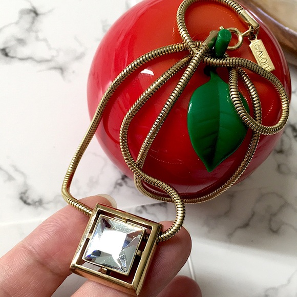 🖤Vtg AVON crystal glass charm necklace - Picture 1 of 17